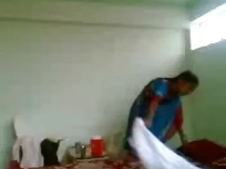 युवा सफेद घोड़े की छाती पर गोली सेक्सी फिल्म फुल एचडी में हिंदी मार दी गई है