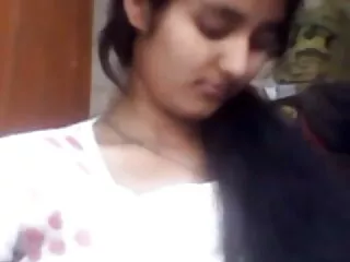 एम्बर और एक अन्य लड़की को कुछ एक्स एक्स एक्स हिंदी मूवी वीडियो मुर्गा मिलता है