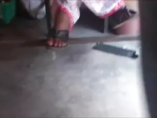 नग्न सुनहरे बालों वाली बिल्ली सोफे पर पाला सेक्स मूवीस हिंदी में जाता है