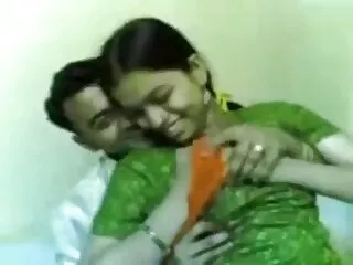 युवा हिंदी मूवी सेक्सी मूवी चुस्त किशोर शरीर